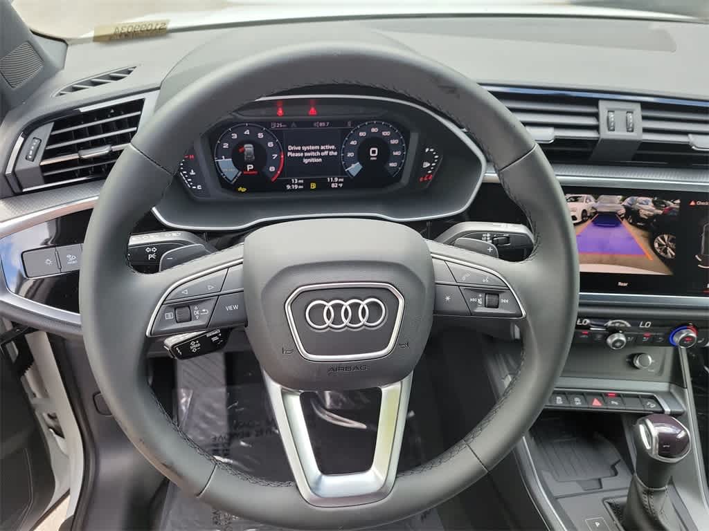 Thumbnail: 2025 Audi Q3 - 15