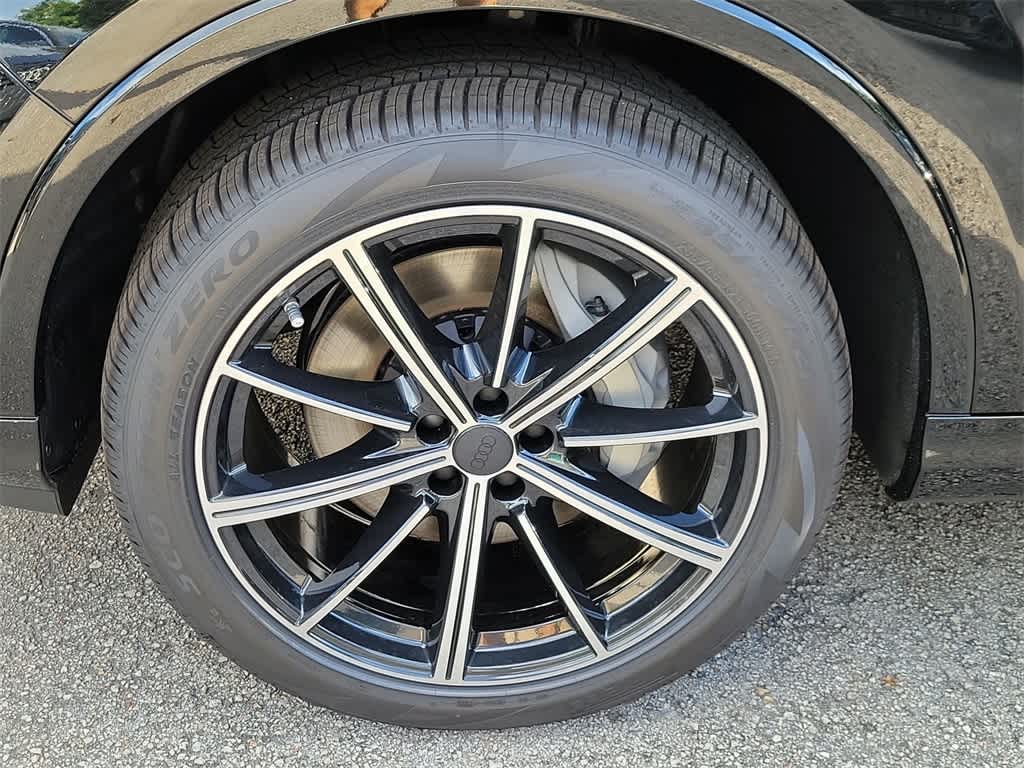 Thumbnail: 2026 Audi Q7 - 8