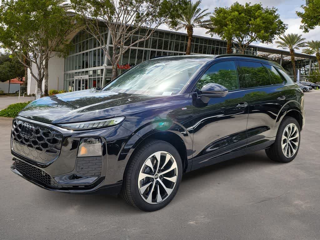 Thumbnail: 2026 Audi Q3 - 1