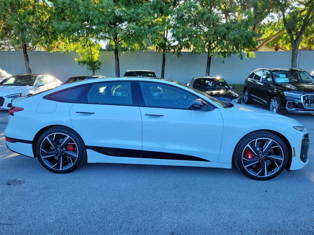 Thumbnail: 2025 Audi e-tron S - 9