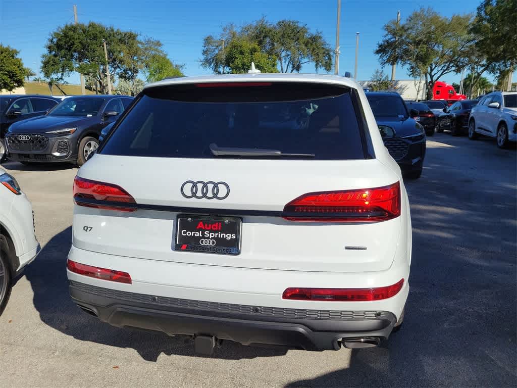 Thumbnail: 2026 Audi Q7 - 4