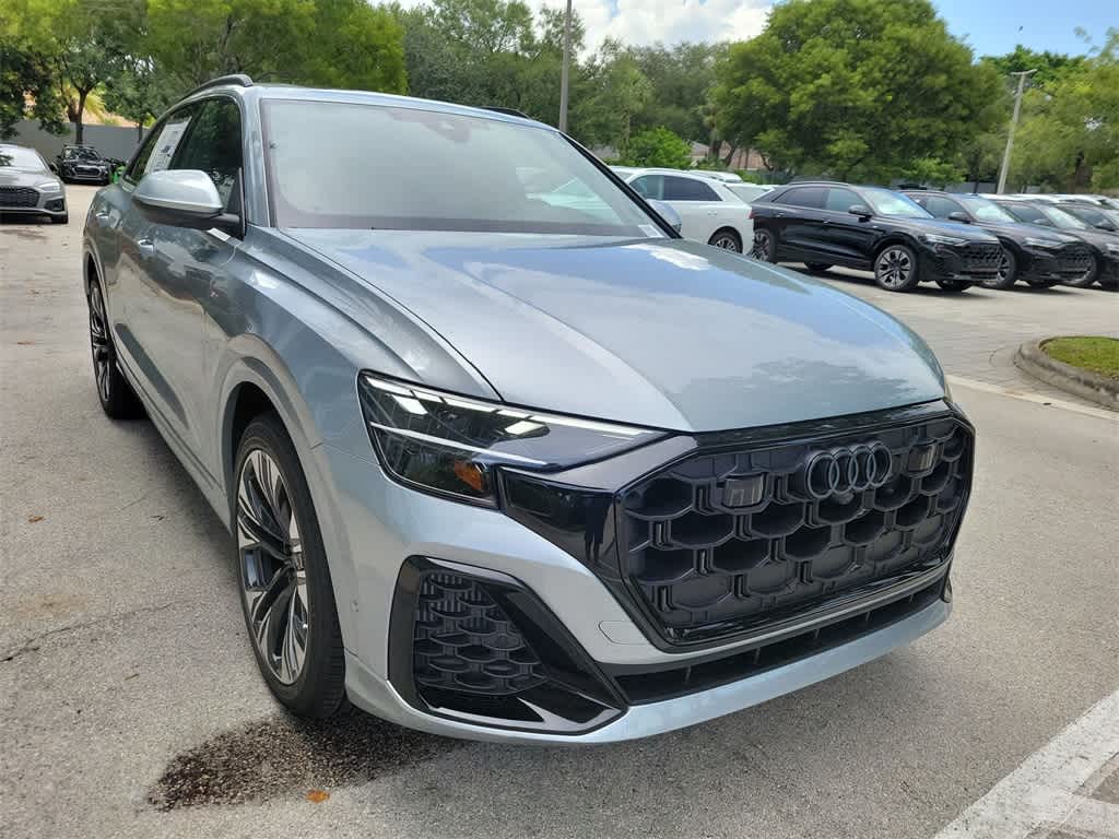 Thumbnail: 2025 Audi Q8 - 2
