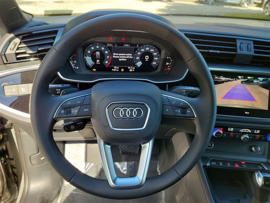 Thumbnail: 2025 Audi Q3 - 23