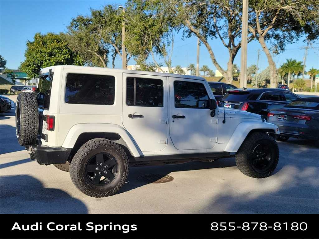 Thumbnail: 2015 Jeep Wrangler - 8