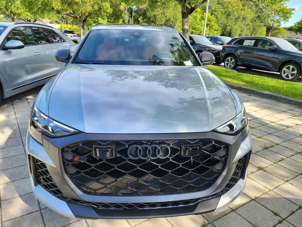 Thumbnail: 2026 Audi RS Q8 - 6