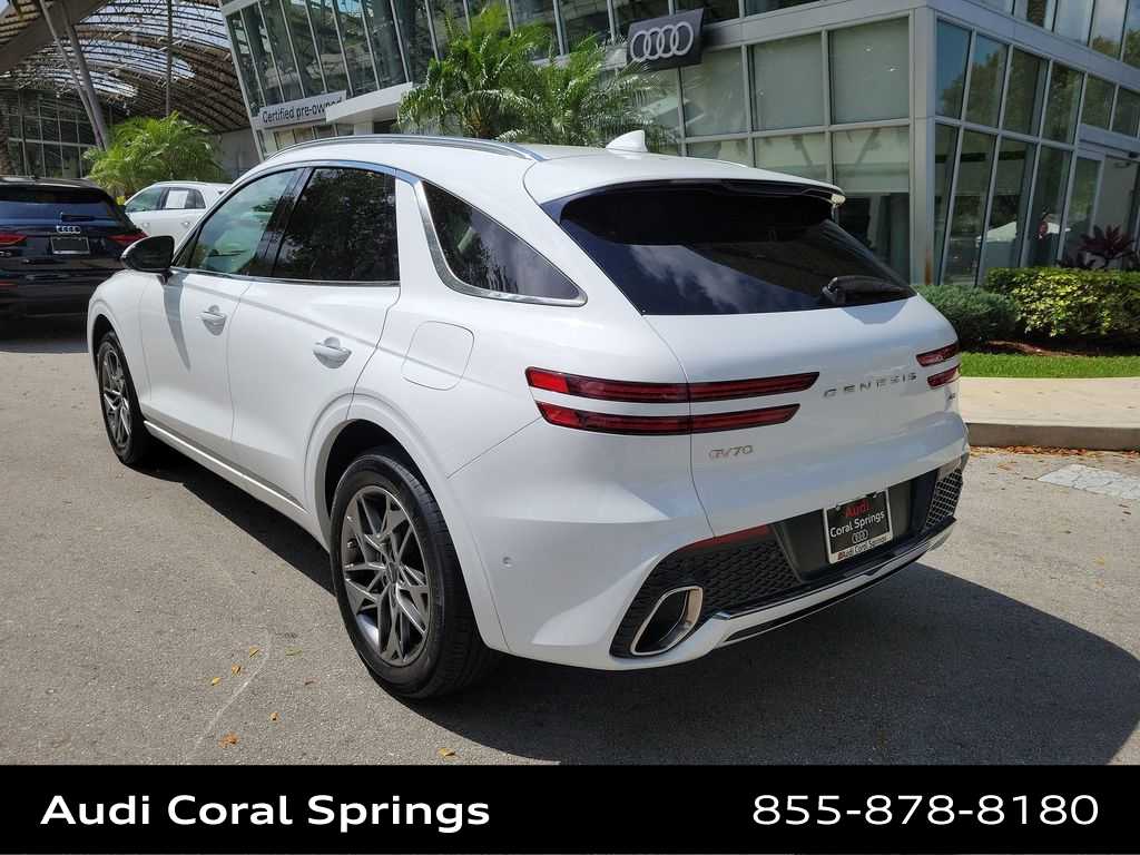 Thumbnail: 2022 Genesis GV70 - 6