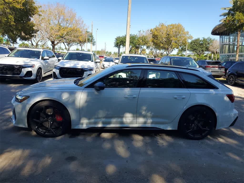 Thumbnail: 2025 Audi RS 6 - 11