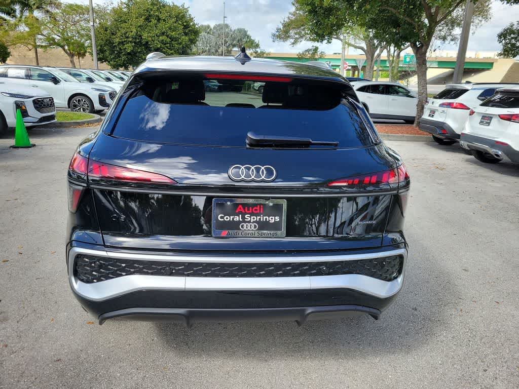 Thumbnail: 2026 Audi Q3 - 7