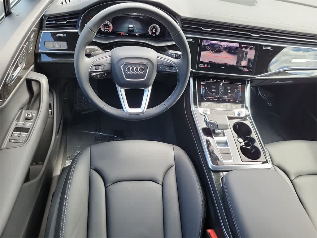 Thumbnail: 2026 Audi Q7 - 10