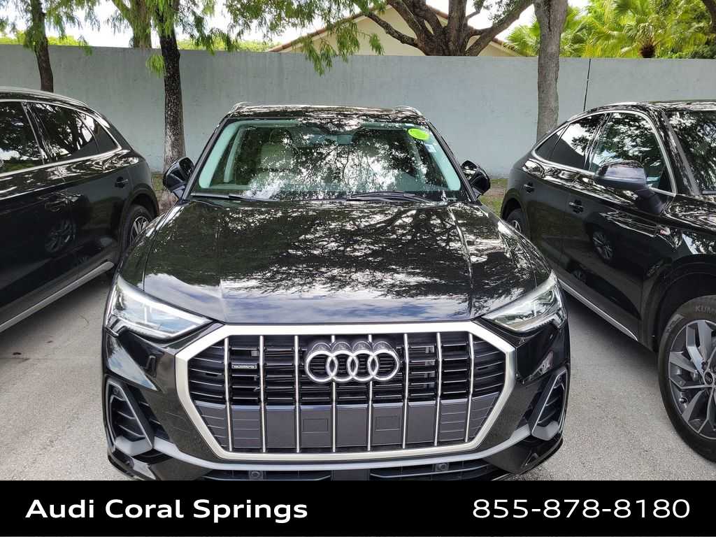 Thumbnail: 2025 Audi Q3 - 10