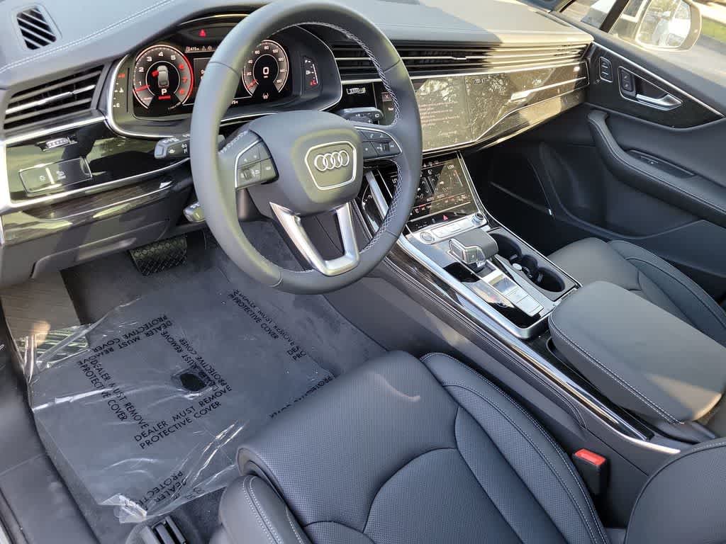 Thumbnail: 2026 Audi Q7 - 10