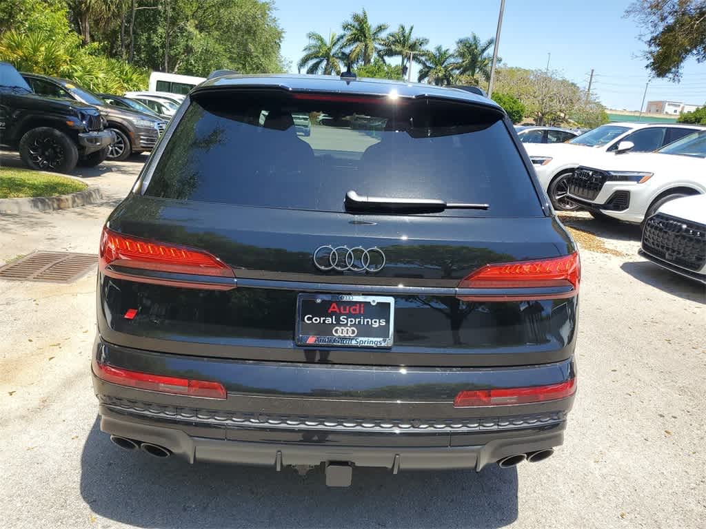Thumbnail: 2025 Audi SQ7 - 13