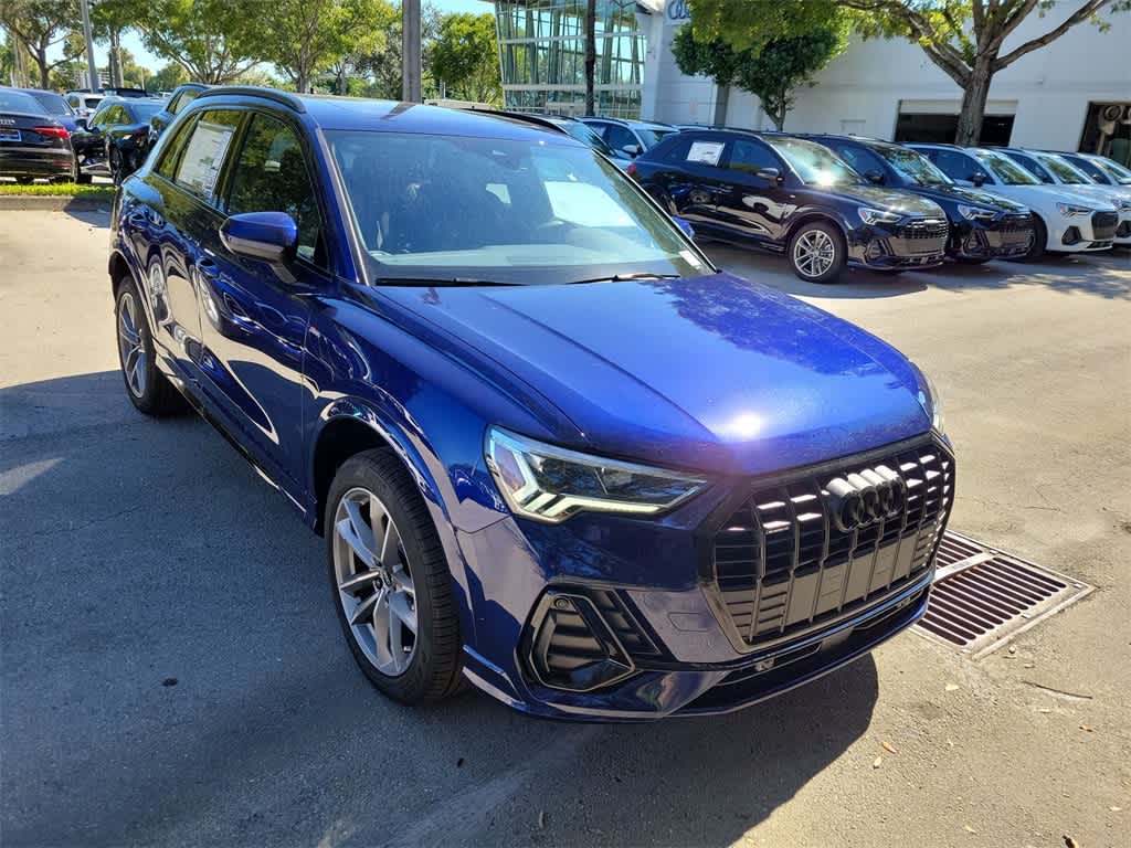 Thumbnail: 2025 Audi Q3 - 2