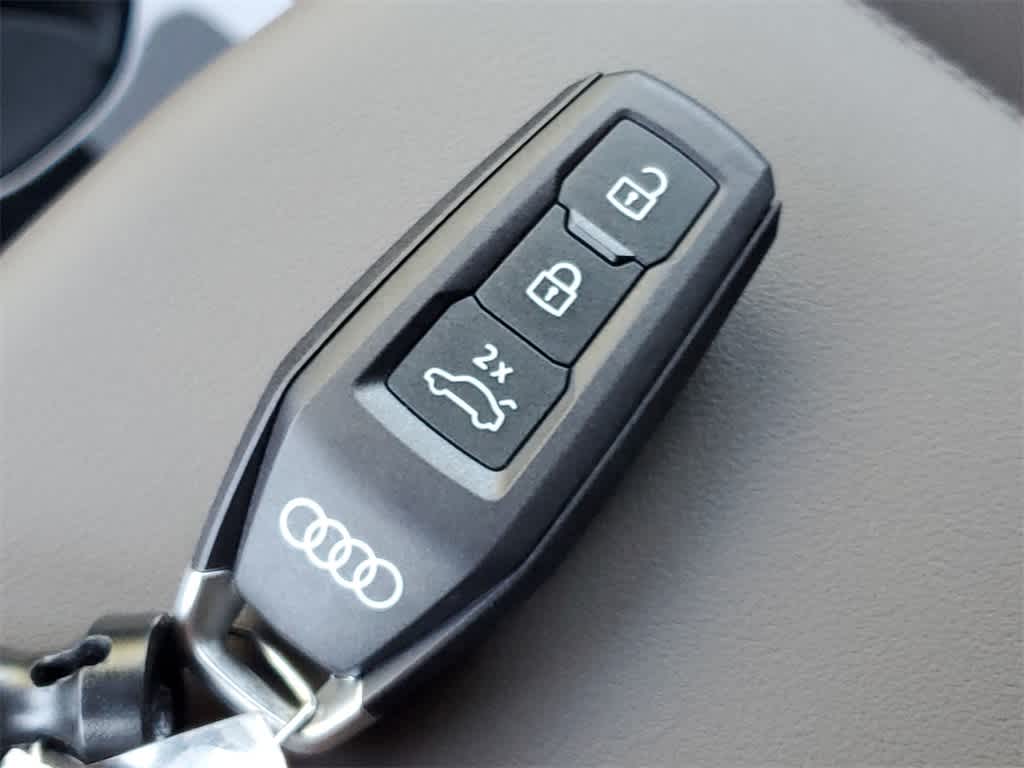 Thumbnail: 2025 Audi Q5 - 28