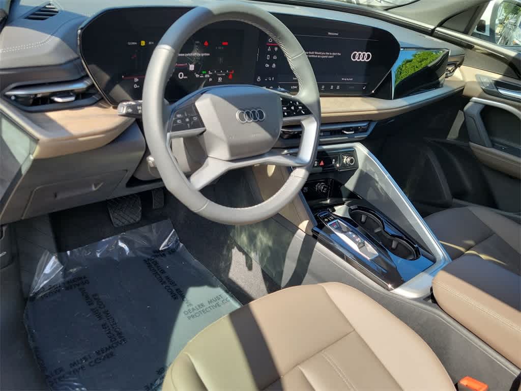 Thumbnail: 2025 Audi Q5 - 10