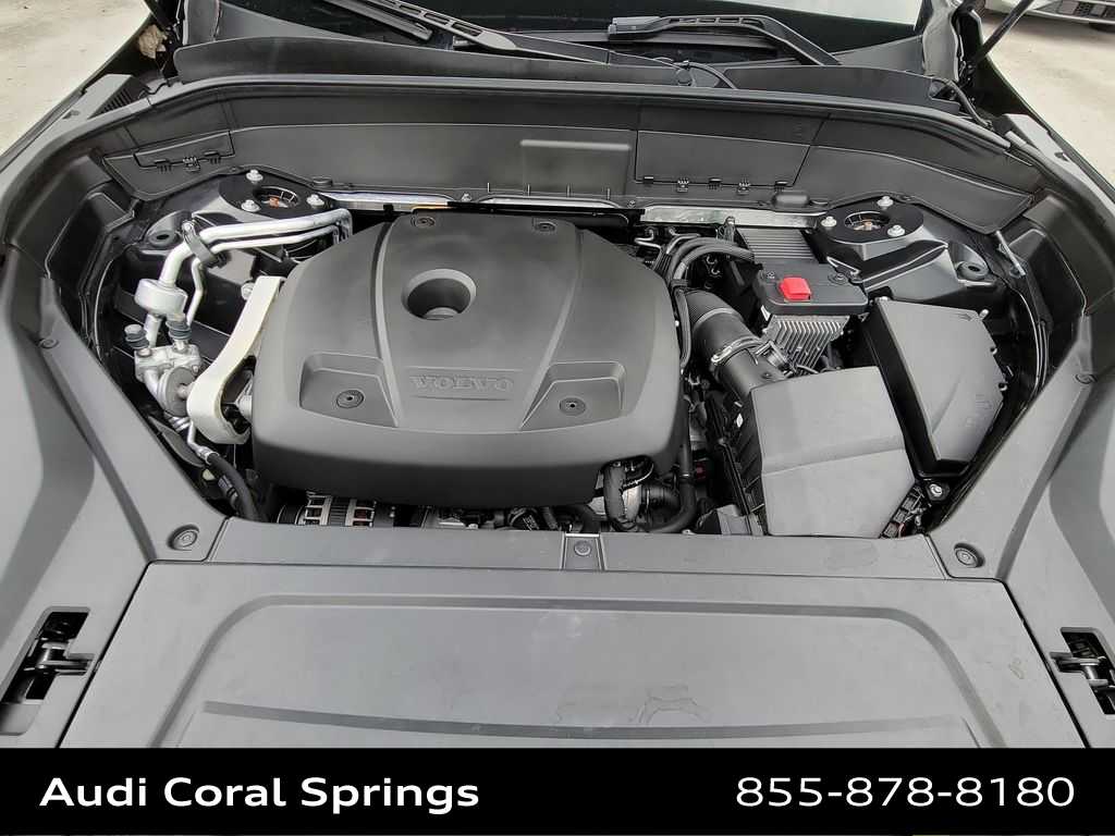 Thumbnail: 2021 Volvo XC90 - 17