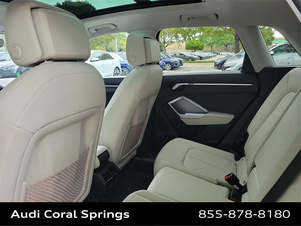 Thumbnail: 2023 Audi Q3 - 20