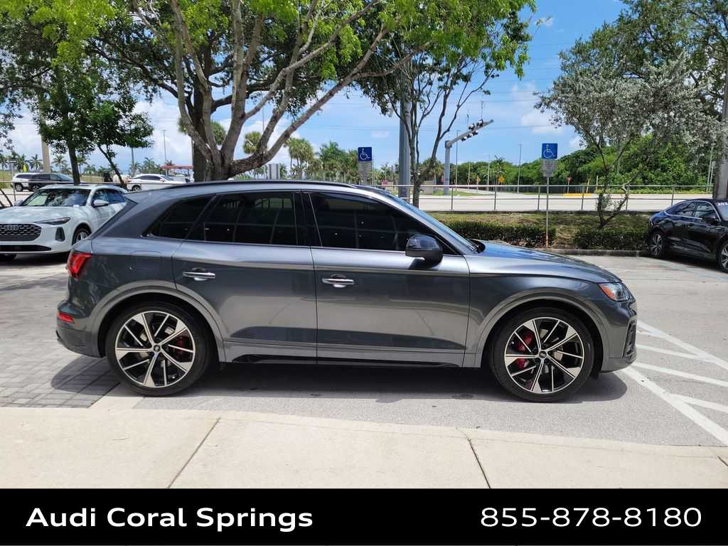 Thumbnail: 2024 Audi SQ5 - 9