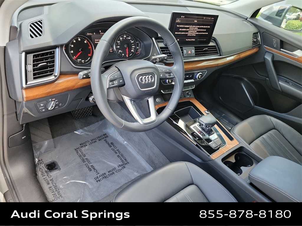 Thumbnail: 2023 Audi Q5 - 10