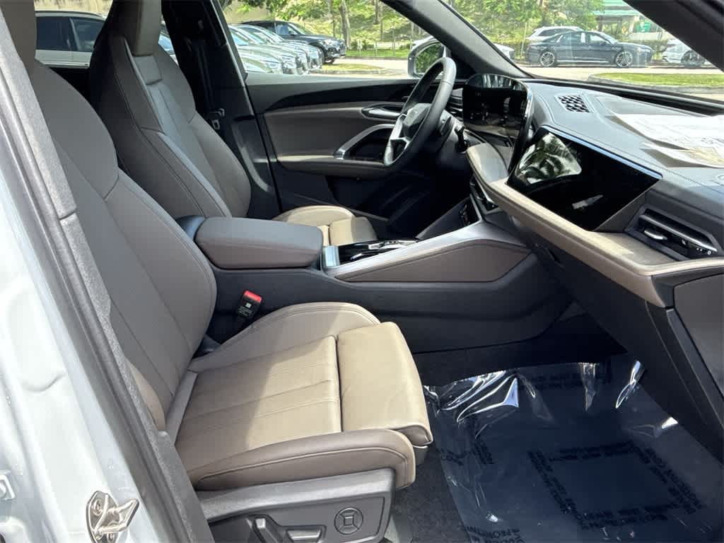 Thumbnail: 2025 Audi Q5 - 28