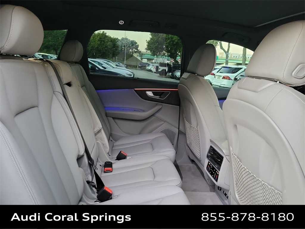 Thumbnail: 2022 Audi Q7 - 21