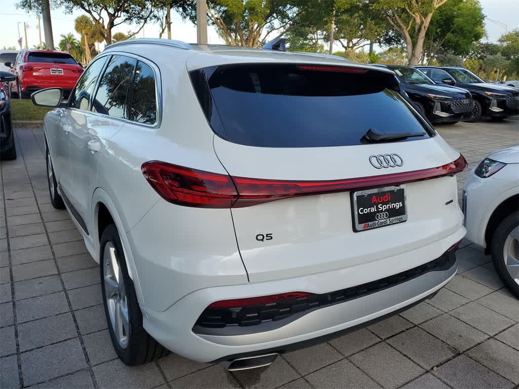 Thumbnail: 2025 Audi Q5 - 3