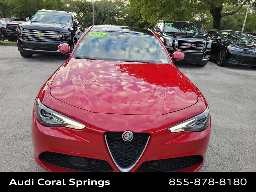Thumbnail: 2022 Alfa Romeo Giulia - 6