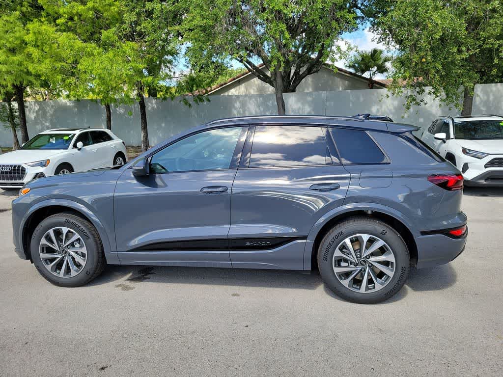 Thumbnail: 2027 Audi Q6 e-tron - 11