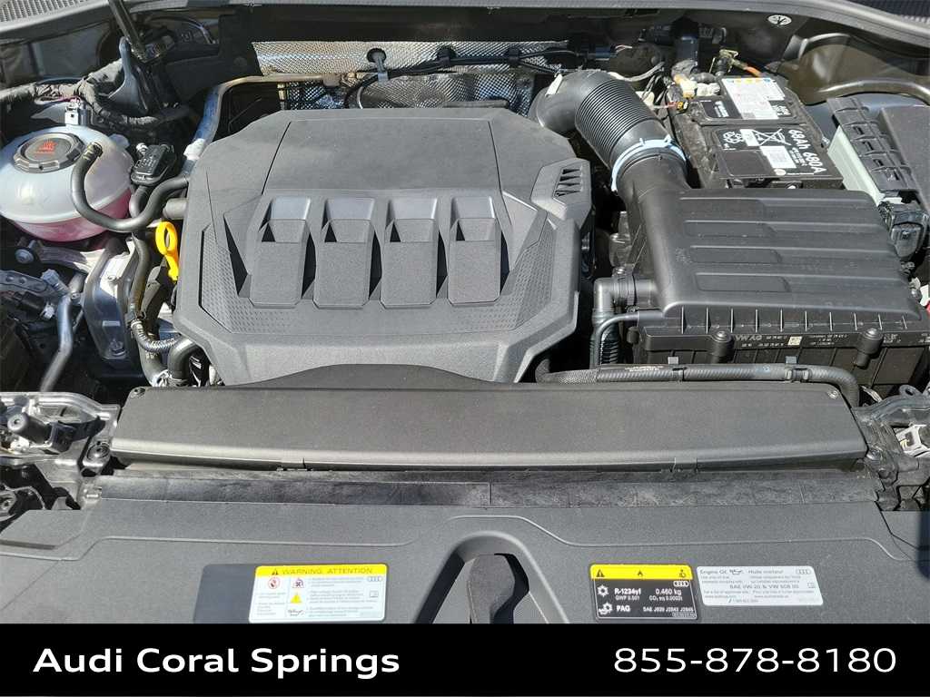 Thumbnail: 2025 Audi Q3 - 9