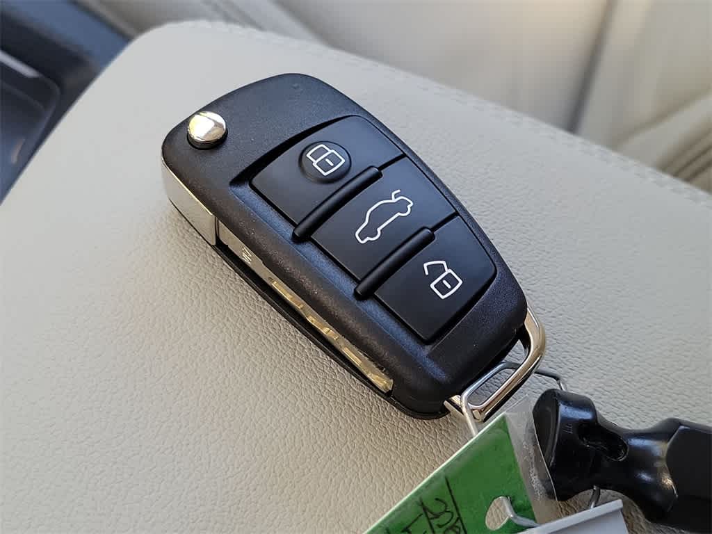 Thumbnail: 2025 Audi Q3 - 28