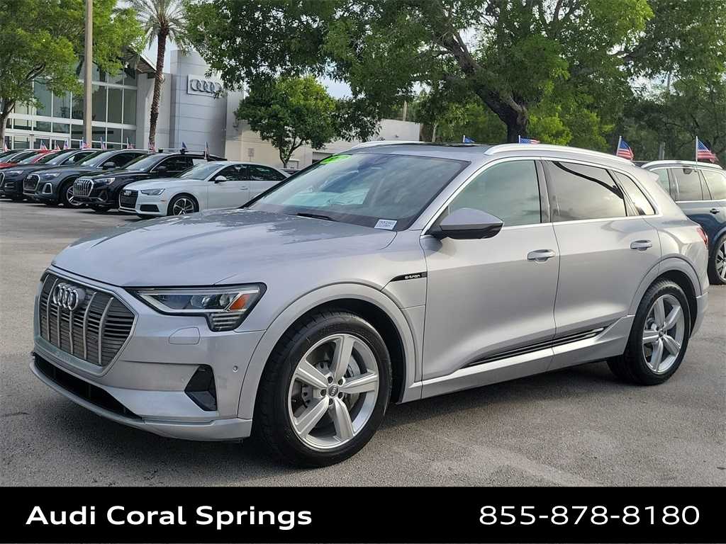 Thumbnail: 2019 Audi e-tron - 4
