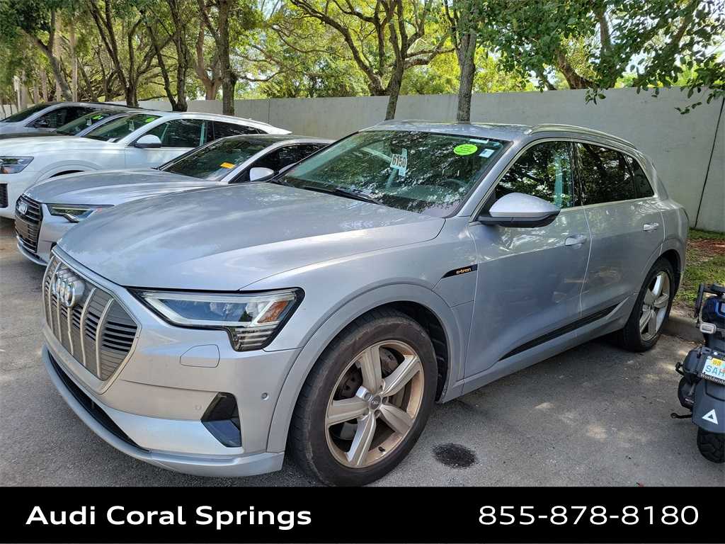 Thumbnail: 2019 Audi e-tron - 3