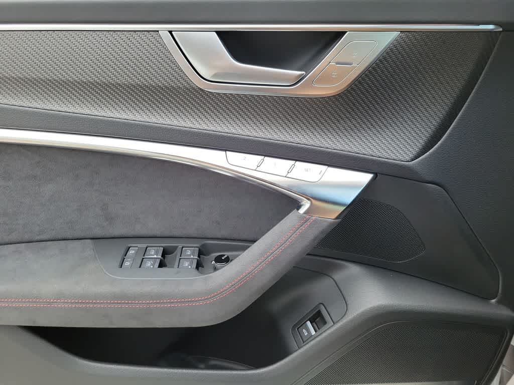 Thumbnail: 2025 Audi RS 7 - 19