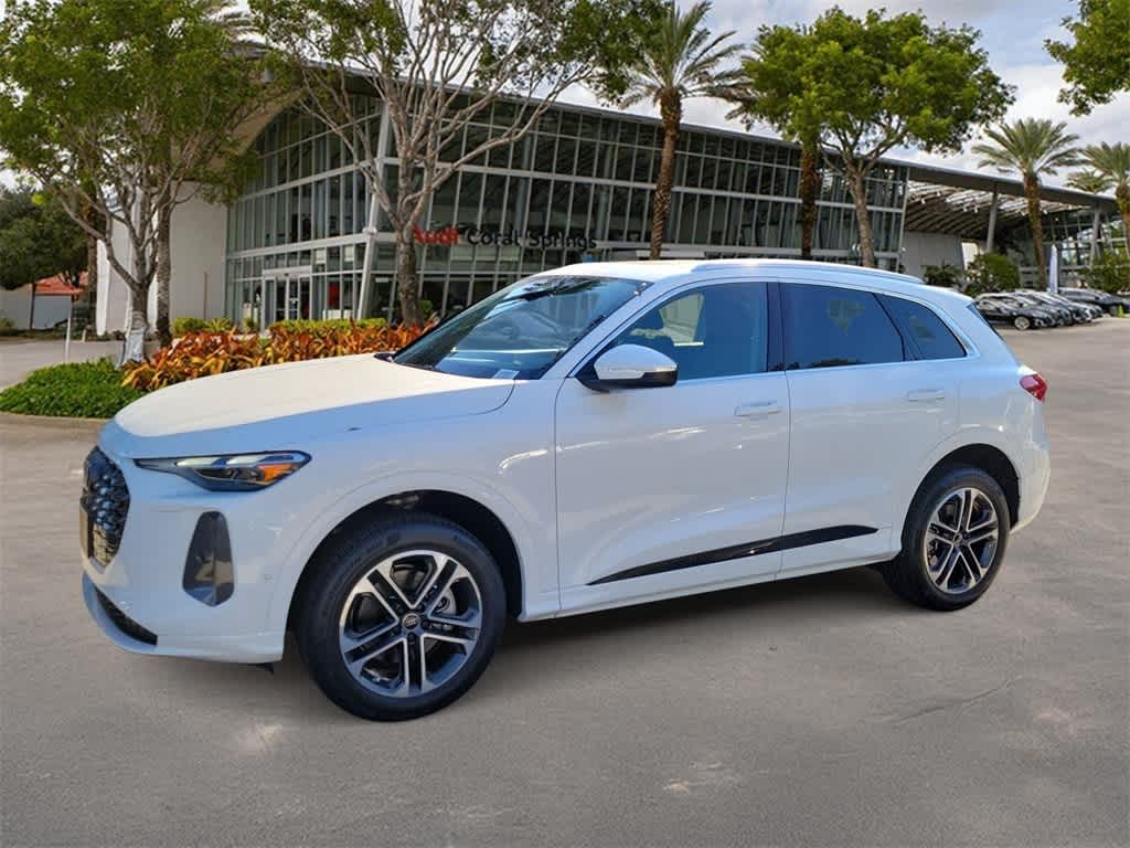 Thumbnail: 2025 Audi Q5 - 1