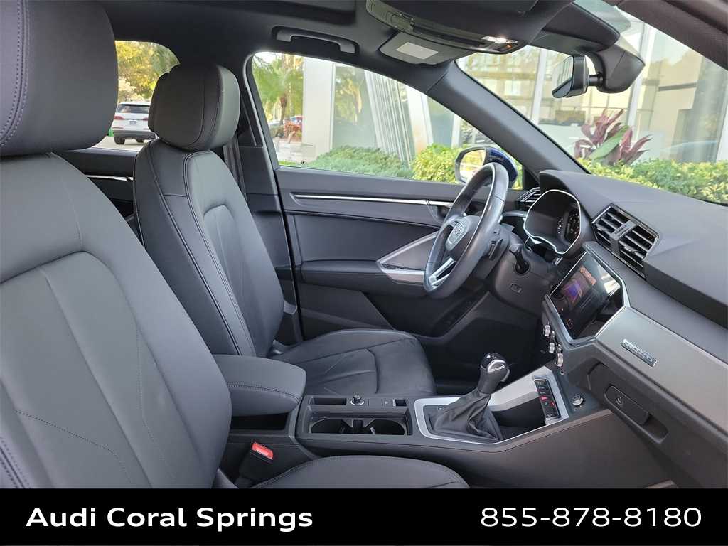 Thumbnail: 2022 Audi Q3 - 22