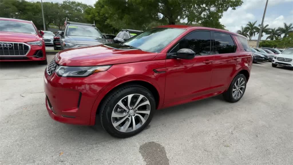 Thumbnail: 2024 Land Rover Discovery Sport - 4
