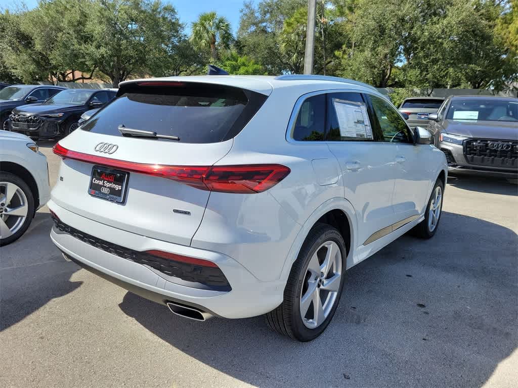 Thumbnail: 2025 Audi Q5 - 8