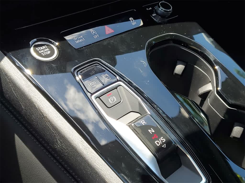 Thumbnail: 2025 Audi A5 - 25