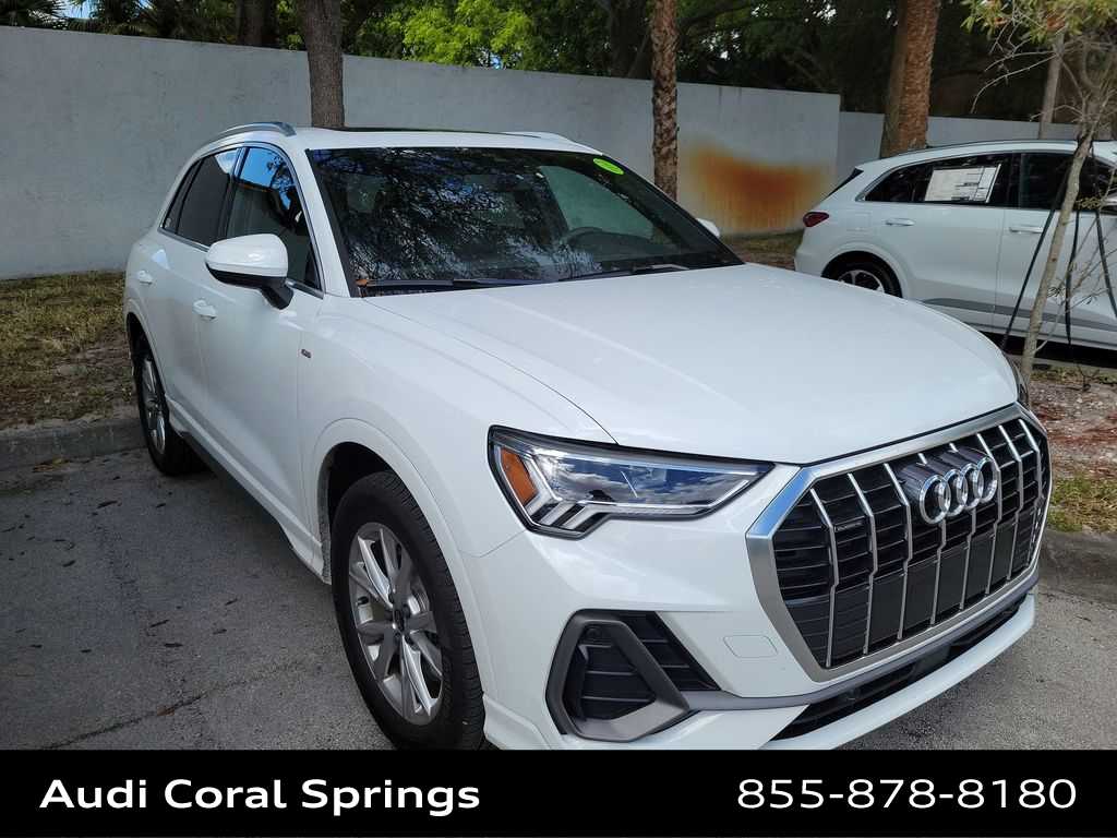 Thumbnail: 2025 Audi Q3 - 11