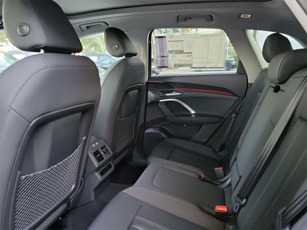 Thumbnail: 2025 Audi Q5 - 20