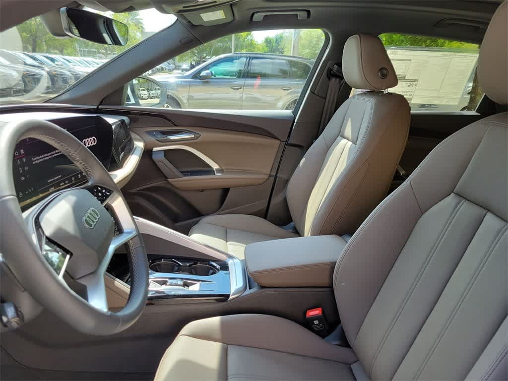 Thumbnail: 2025 Audi Q5 - 11