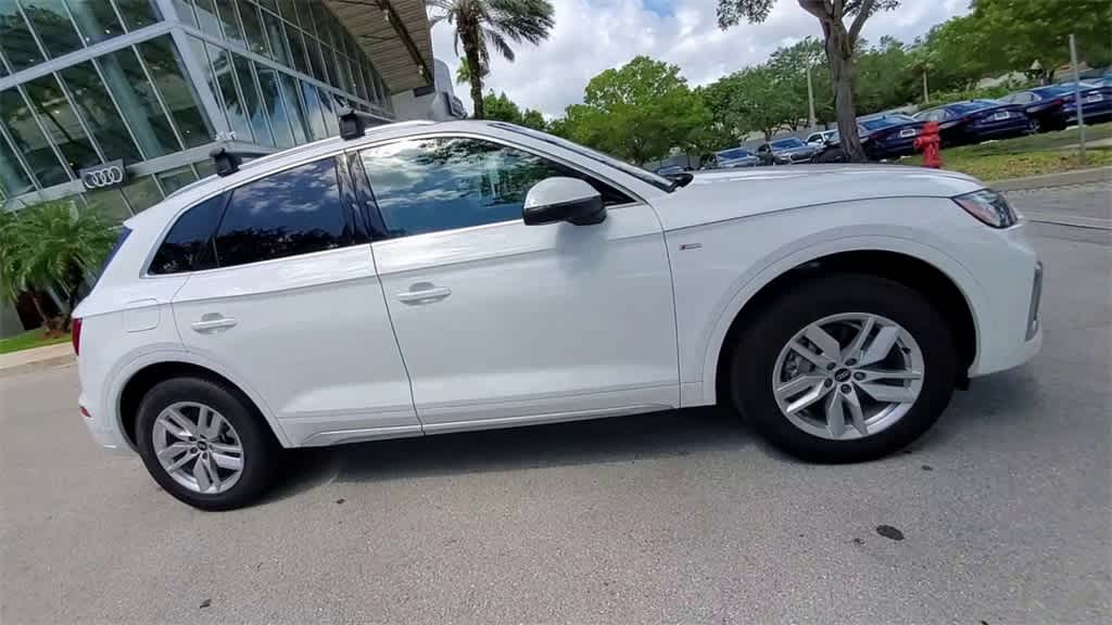 Thumbnail: 2022 Audi Q5 - 9