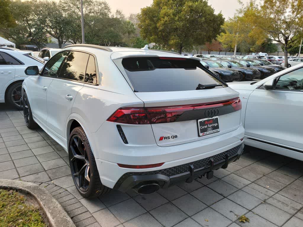 Thumbnail: 2026 Audi RS Q8 - 4