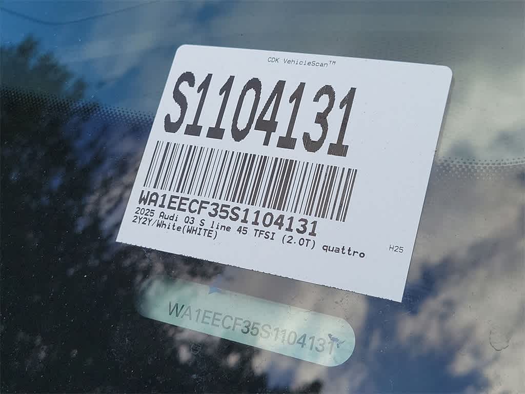 Thumbnail: 2025 Audi Q3 - 21