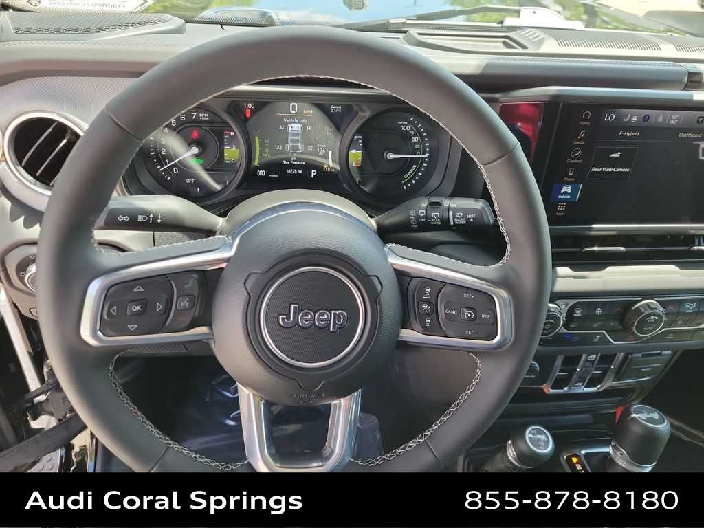 Thumbnail: 2025 Jeep Wrangler - 23