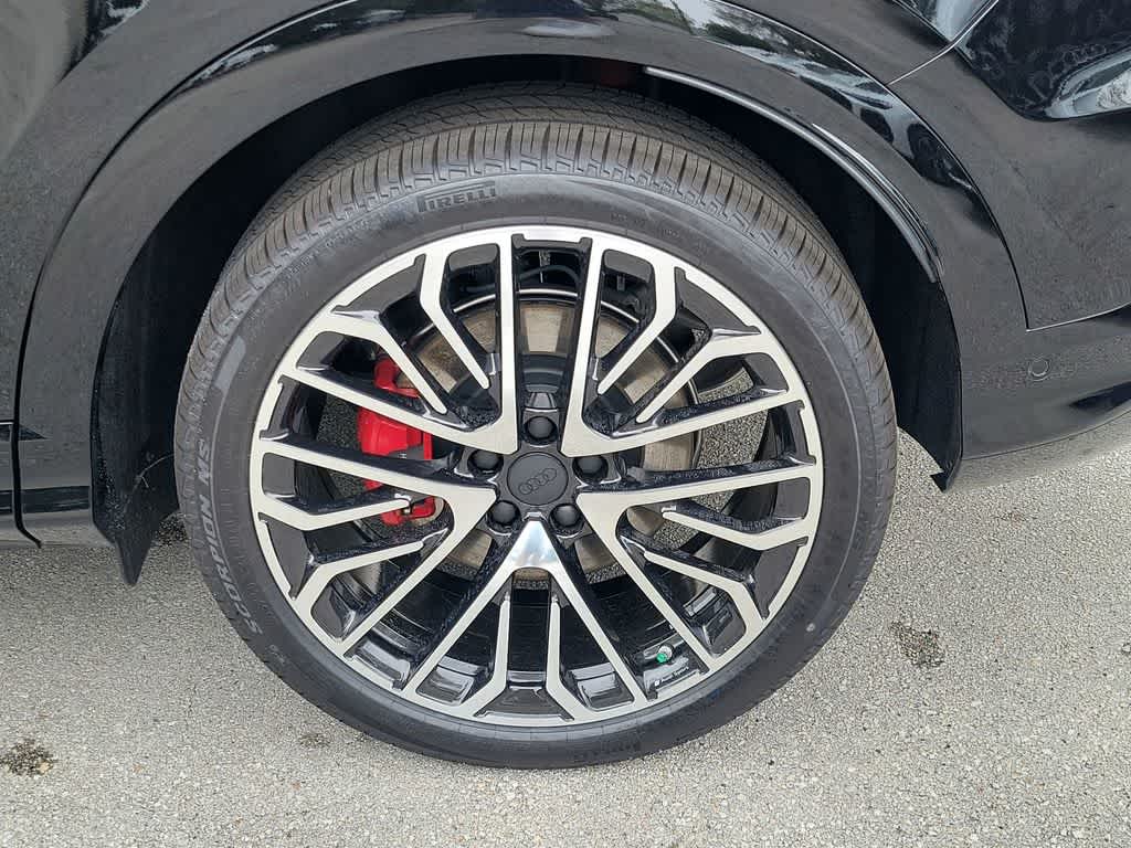 Thumbnail: 2026 Audi SQ5 - 16
