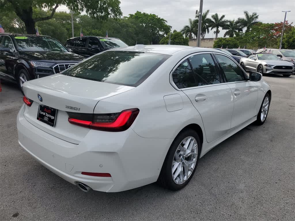 2025 BMW 3 Series 330i 8