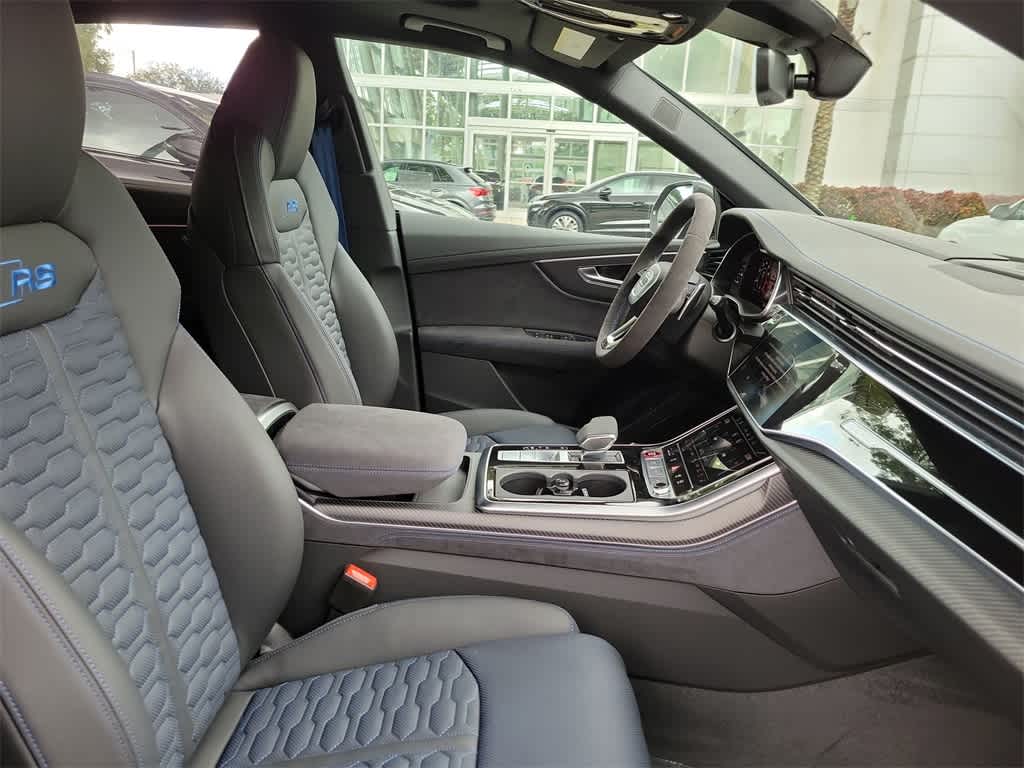 Thumbnail: 2026 Audi RS Q8 - 22