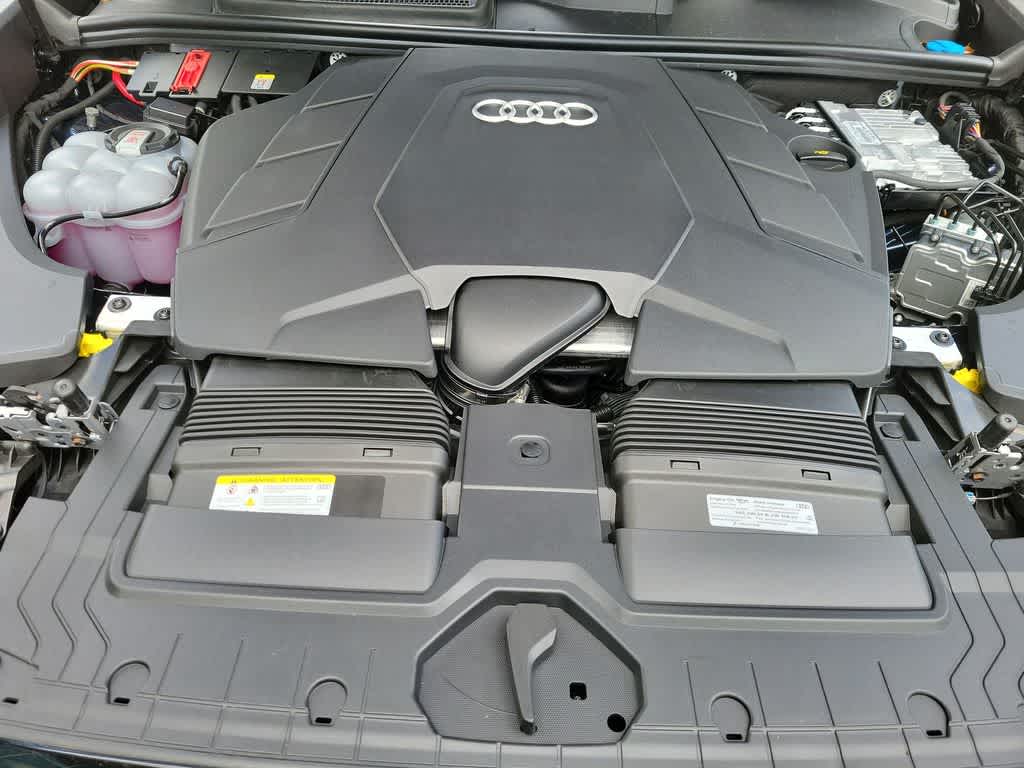Thumbnail: 2026 Audi Q8 - 17