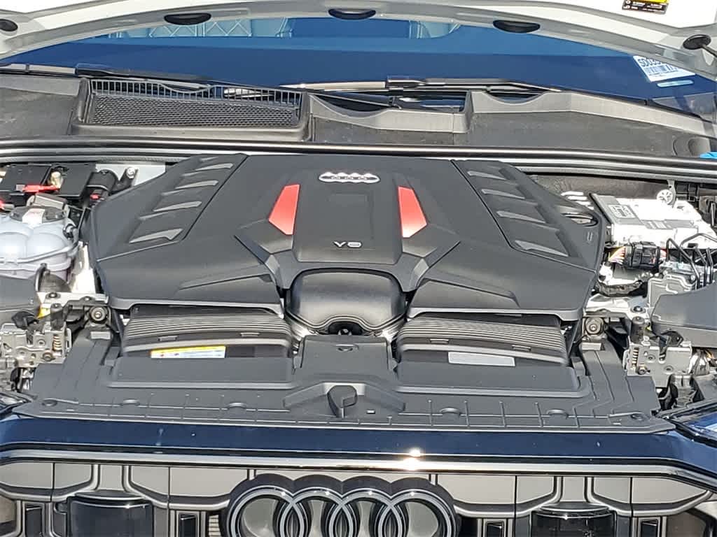 Thumbnail: 2025 Audi SQ8 - 9